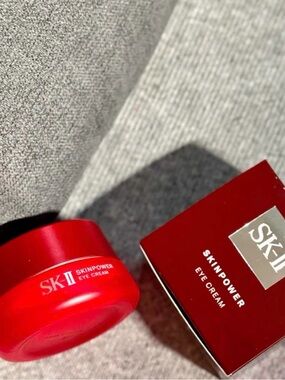 SK-II Skinpower Eye Cream — Radiant Red Eye Care